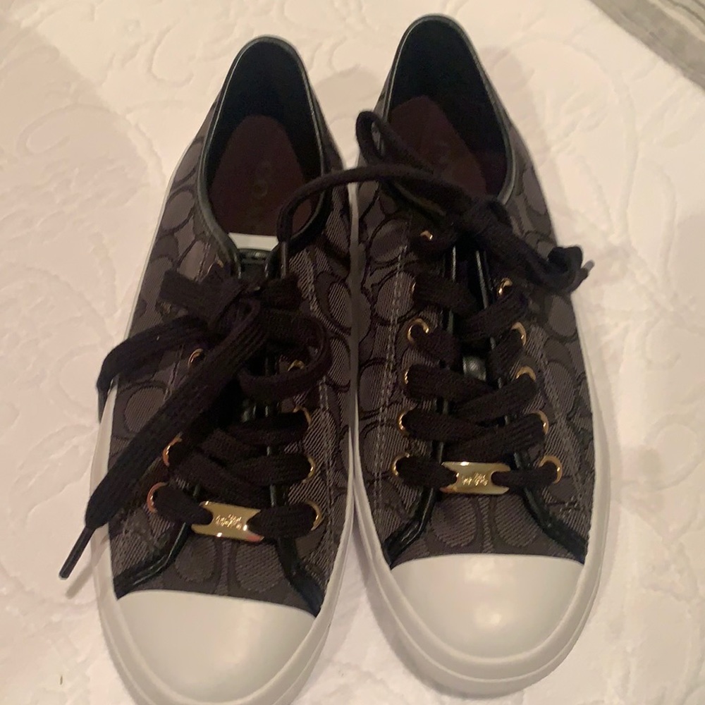Coach women’s size 6.5 tennis shoes